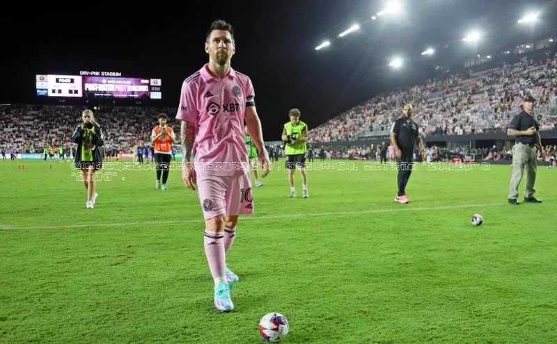 伟德betvlctor体育官网度小满支付《2021年运动员足球鞋定制品牌排行榜及购买指南》，符合百度SEO标准，突出了关键词“足球鞋定制”和“品牌排行”。